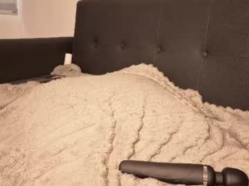 https://onlyfans.com/midoribunnysan