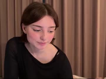 I’m on Fansly more often, and there’s a lot of my content there https://fansly.com/Floret_Joy/t2