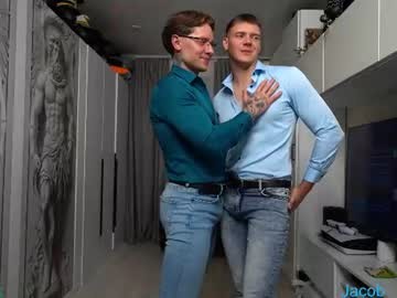 https://fans.ly/Nick_howlen